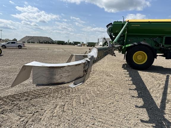 Image of John Deere 800R equipment image 3