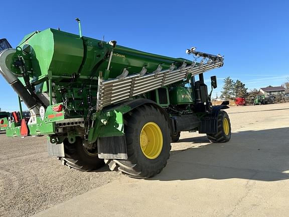 Image of John Deere 800R equipment image 3