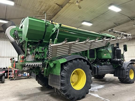 Image of John Deere 800R equipment image 3