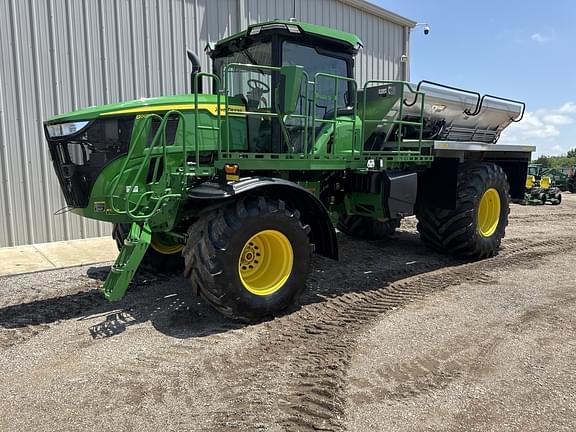 Image of John Deere 800R equipment image 3