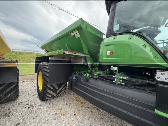 Image of John Deere 800R equipment image 4