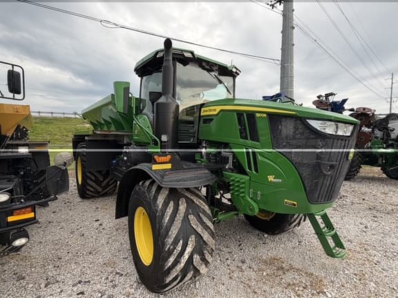 Image of John Deere 800R equipment image 2