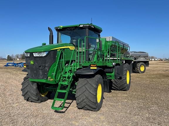 Image of John Deere 800R Primary image