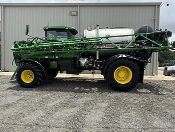 2023 John Deere 800R Equipment Image0