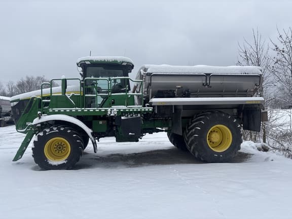 Image of John Deere 800R equipment image 2