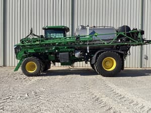 2023 John Deere 800R Image
