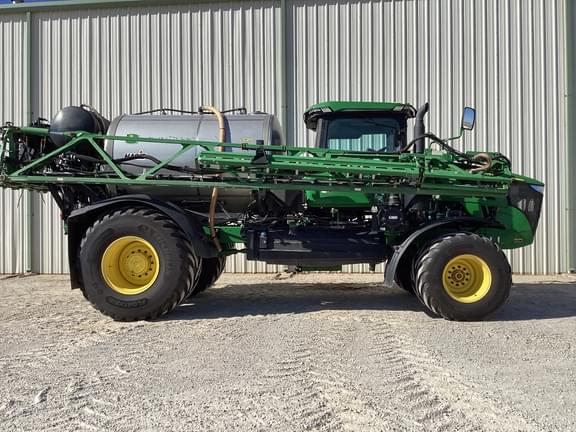 Image of John Deere 800R equipment image 3