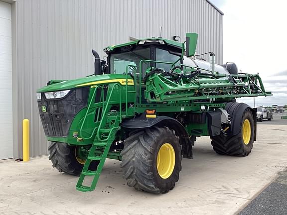 Image of John Deere 800R equipment image 1