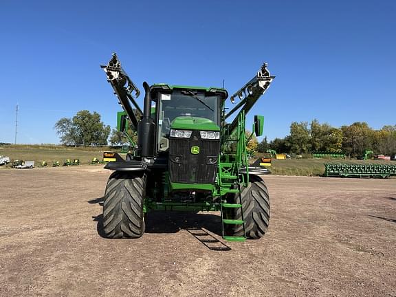 Image of John Deere 800R equipment image 2