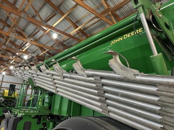 Image of John Deere 800R equipment image 3