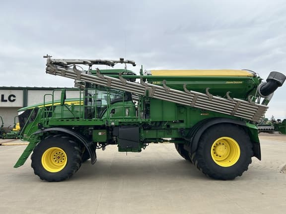 Image of John Deere 800R equipment image 2