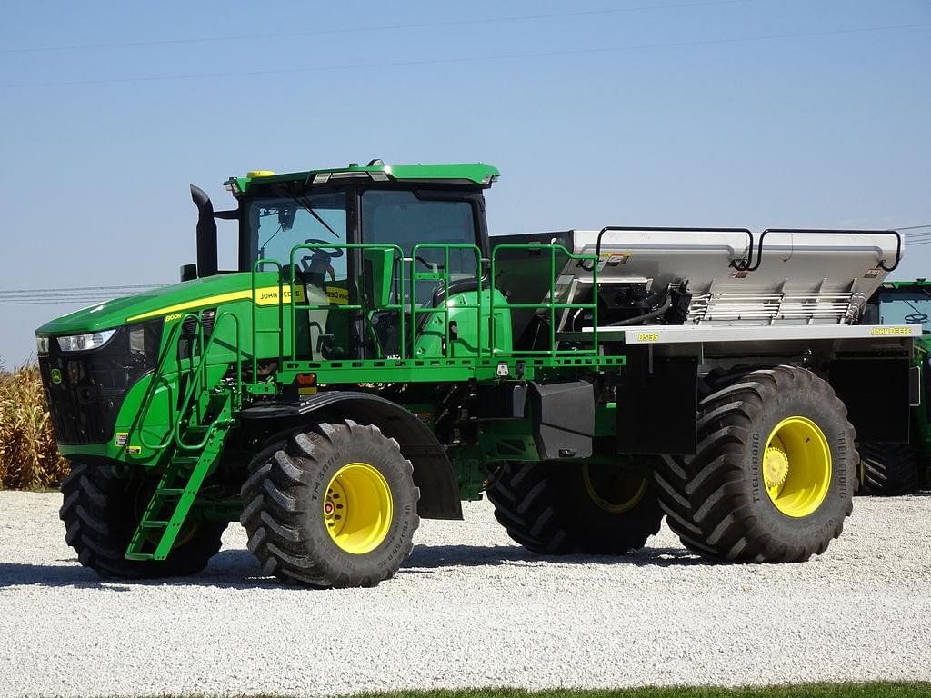 Image of John Deere 800R Primary image