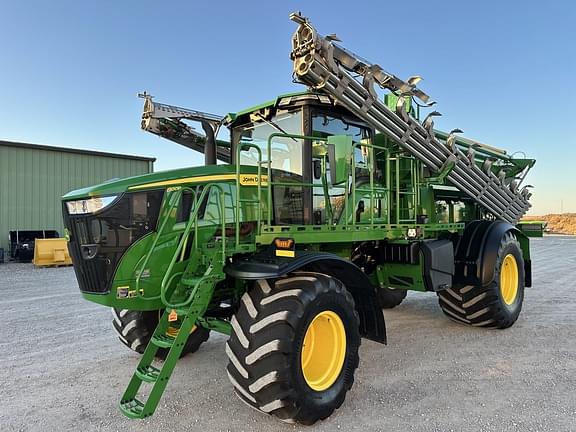 Image of John Deere 800R Primary image