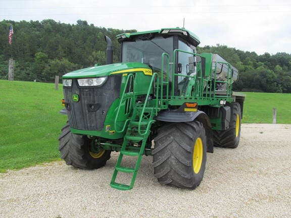 Image of John Deere 800R equipment image 1