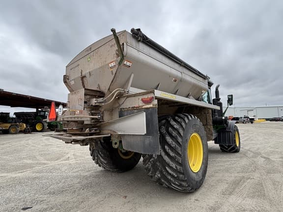 Image of John Deere 800R equipment image 4