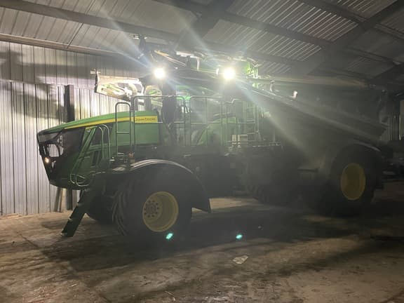 Image of John Deere 800R equipment image 3