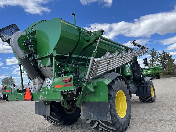 Image of John Deere 800R equipment image 2