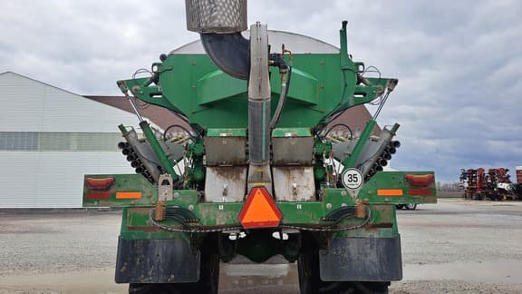 Image of John Deere 800R equipment image 4