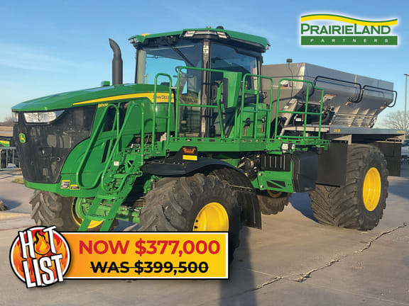 2023 John Deere 800R Equipment Image0