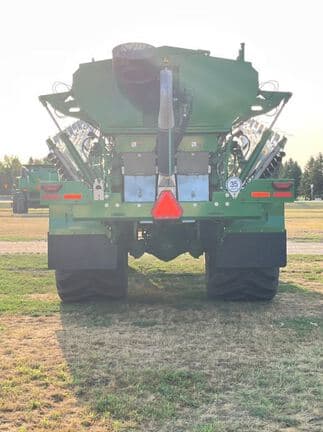 Image of John Deere 800R equipment image 3