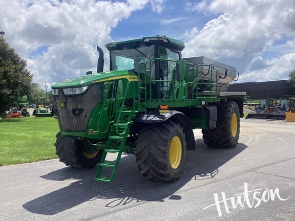 Image of John Deere 800R equipment image 1