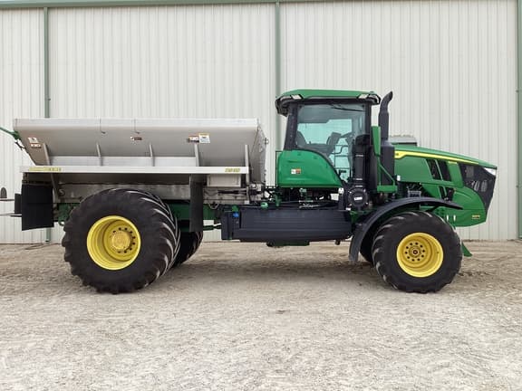 Image of John Deere 800R equipment image 3