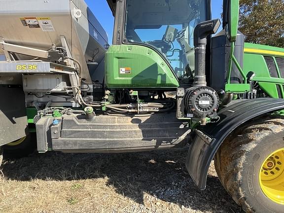 Image of John Deere 800R equipment image 1