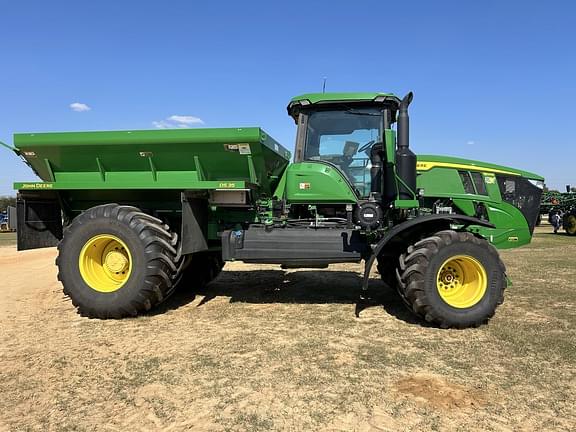 Image of John Deere 800R equipment image 3