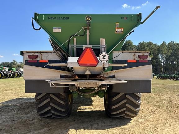 Image of John Deere 800R equipment image 4