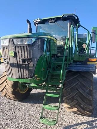 Image of John Deere 800R equipment image 1