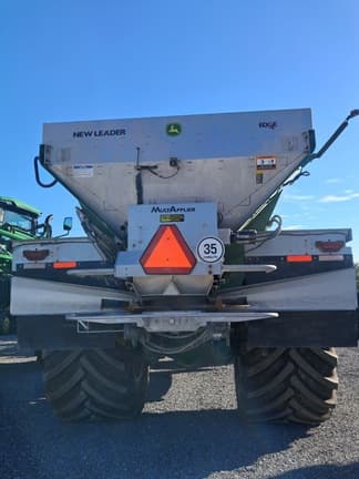 Image of John Deere 800R equipment image 3