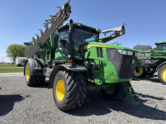 Image of John Deere 800R Primary image