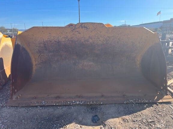 Image of John Deere Wheel Loader Bucket equipment image 1