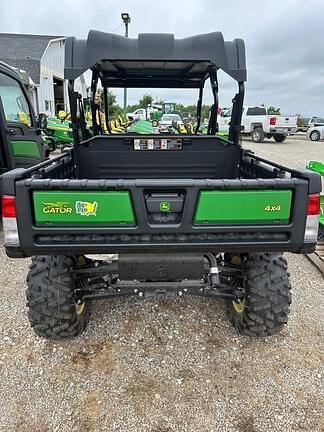 Image of John Deere XUV 825M S4 equipment image 1