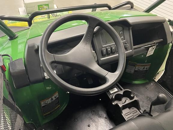 Image of John Deere XUV 825M S4 equipment image 3