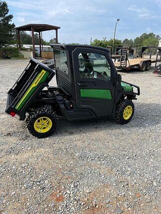 Image of John Deere Gator XUV 835M equipment image 2