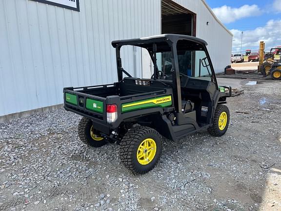 Image of John Deere XUV 835M equipment image 2