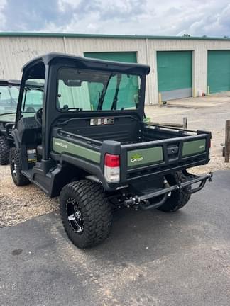 Image of John Deere XUV 835M equipment image 4