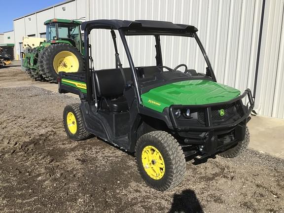 Image of John Deere XUV 835M equipment image 4