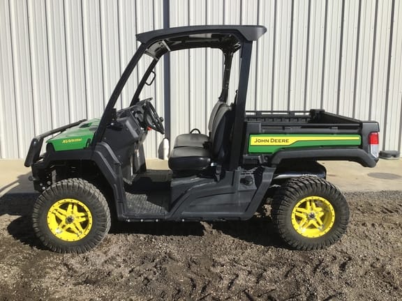 Main image John Deere XUV 835M