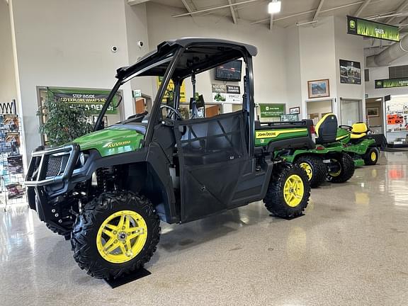 Image of John Deere XUV 835M Primary image