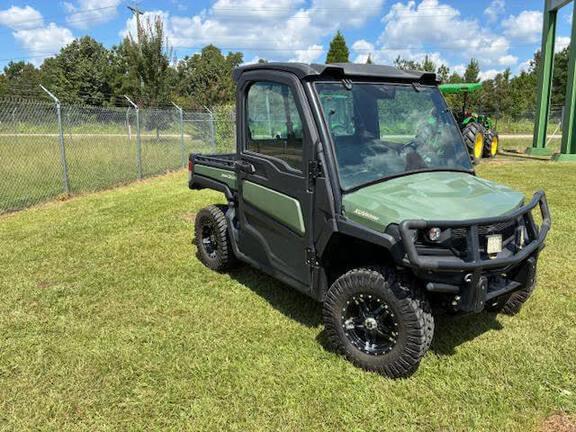 Image of John Deere XUV 835M Primary image