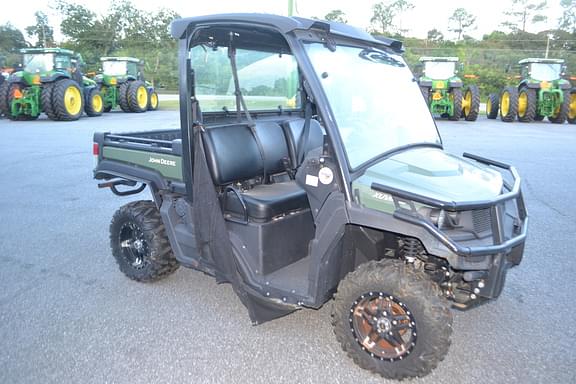 Image of John Deere XUV 835M equipment image 2