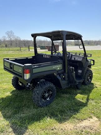 Image of John Deere XUV 835M equipment image 4