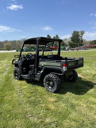 Image of John Deere XUV 835M equipment image 2