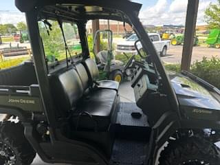 Image of John Deere XUV 835M equipment image 4
