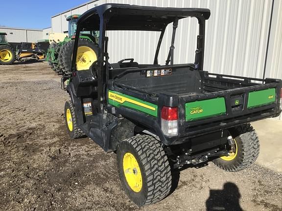 Image of John Deere XUV 835M equipment image 2