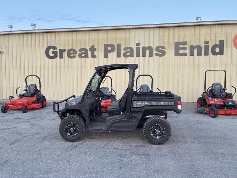 Image of John Deere XUV 835M Primary image