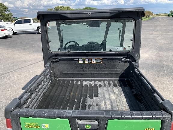 Image of John Deere XUV 835M equipment image 4