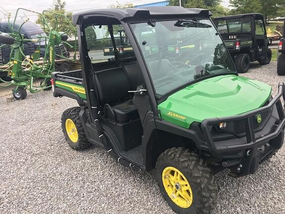 Image of John Deere XUV 835M Image 1